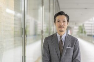 情報共有しない上司